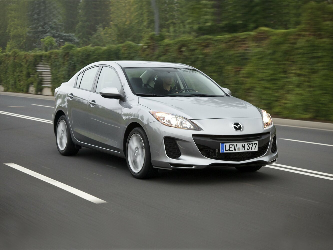 Mazda 3 II (2008-2013) - Седан