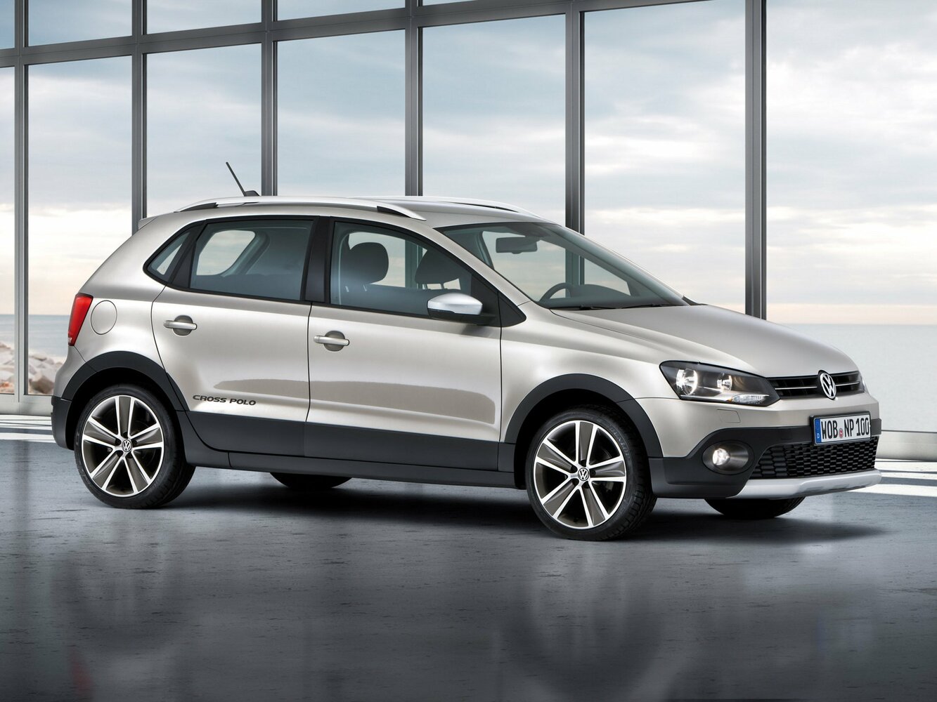 Volkswagen Polo V (2009-2020) - Хэтчбек 5 дв. Cross