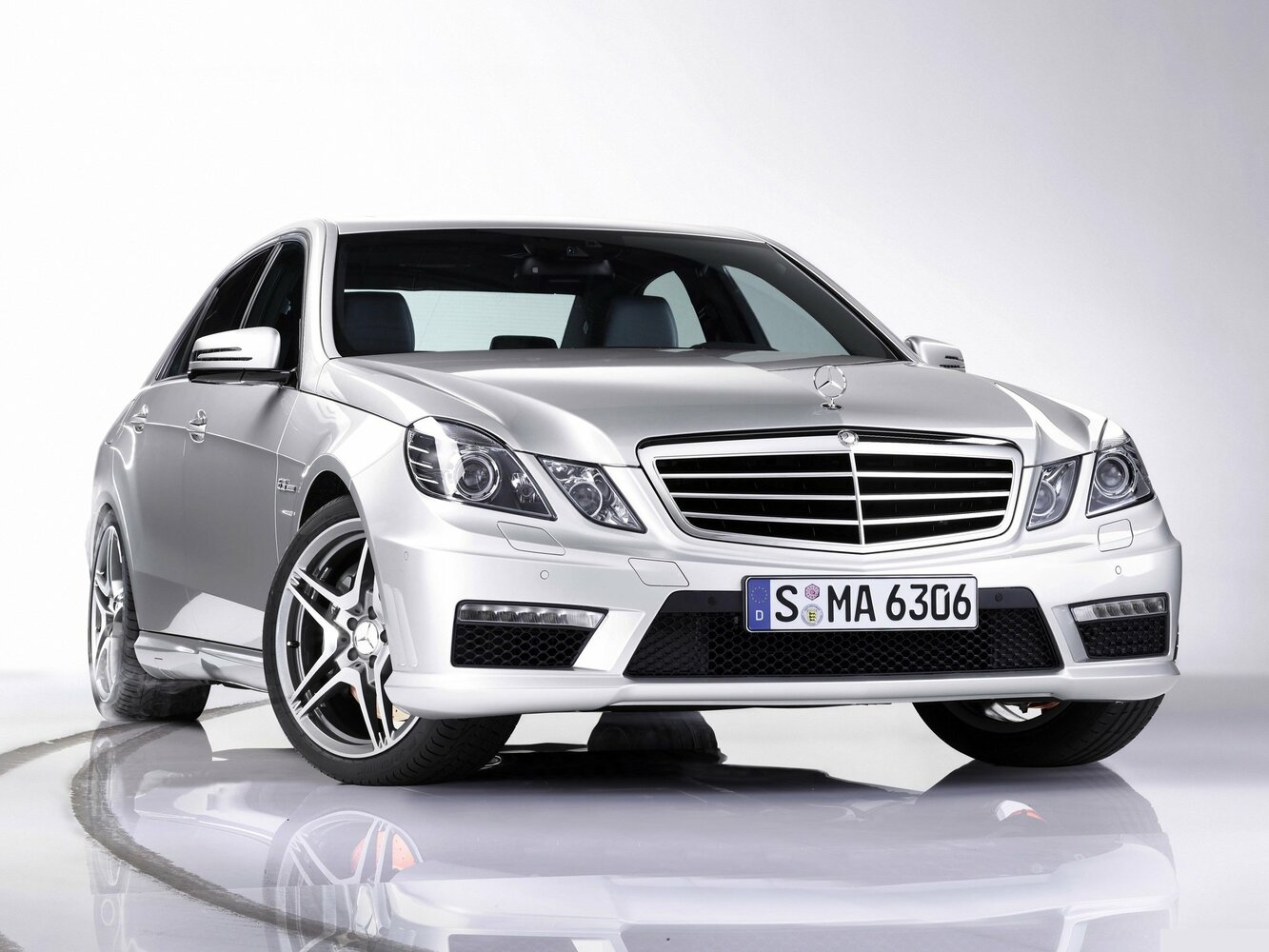 Mercedes-Benz E-Класс AMG IV (2009-2016) - Седан