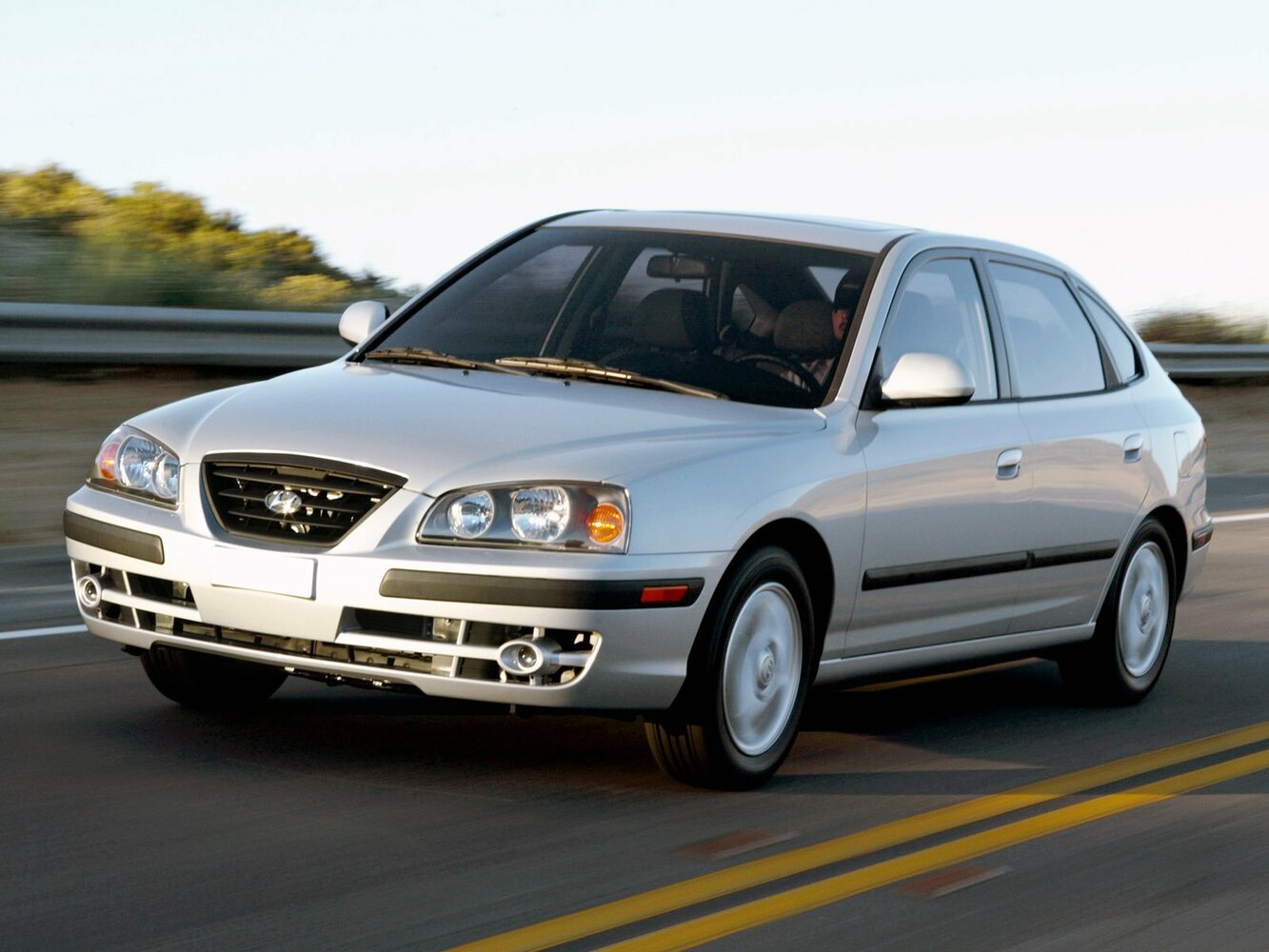 Hyundai Elantra III (2000-2010) - Лифтбек