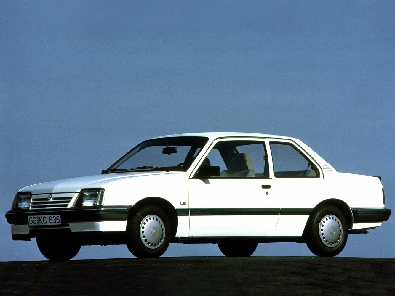 Opel Ascona C (1981-1988) - Купе