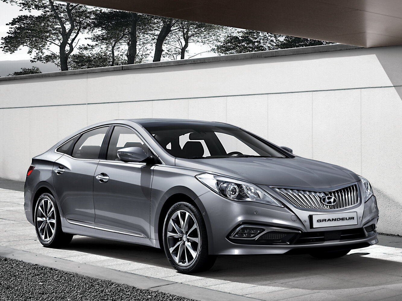 Hyundai Grandeur V (2011-2016) - Седан