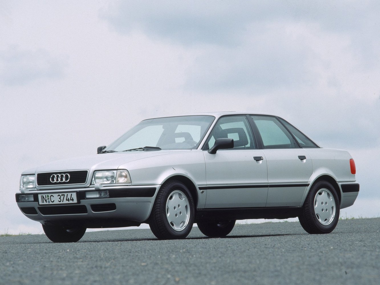 Audi 80 V (1991-1996) - Седан
