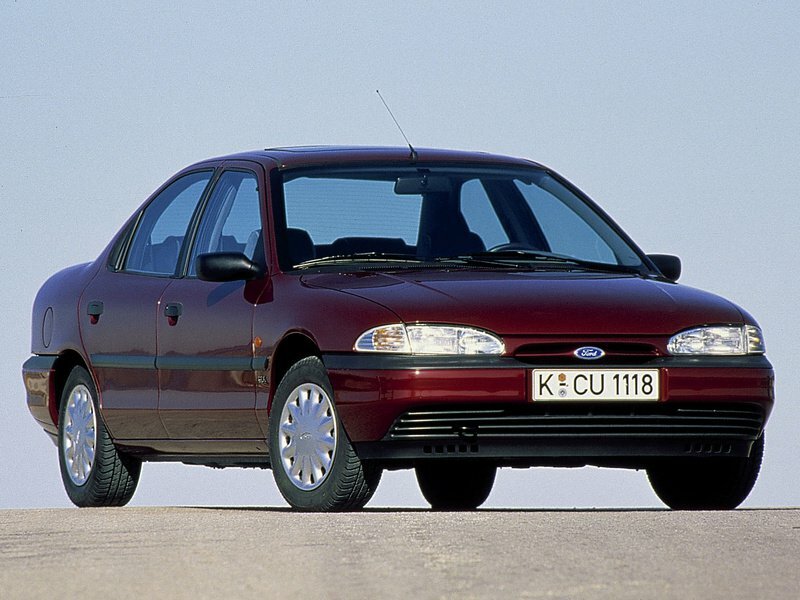 Ford Mondeo I (1993-1996) - Седан