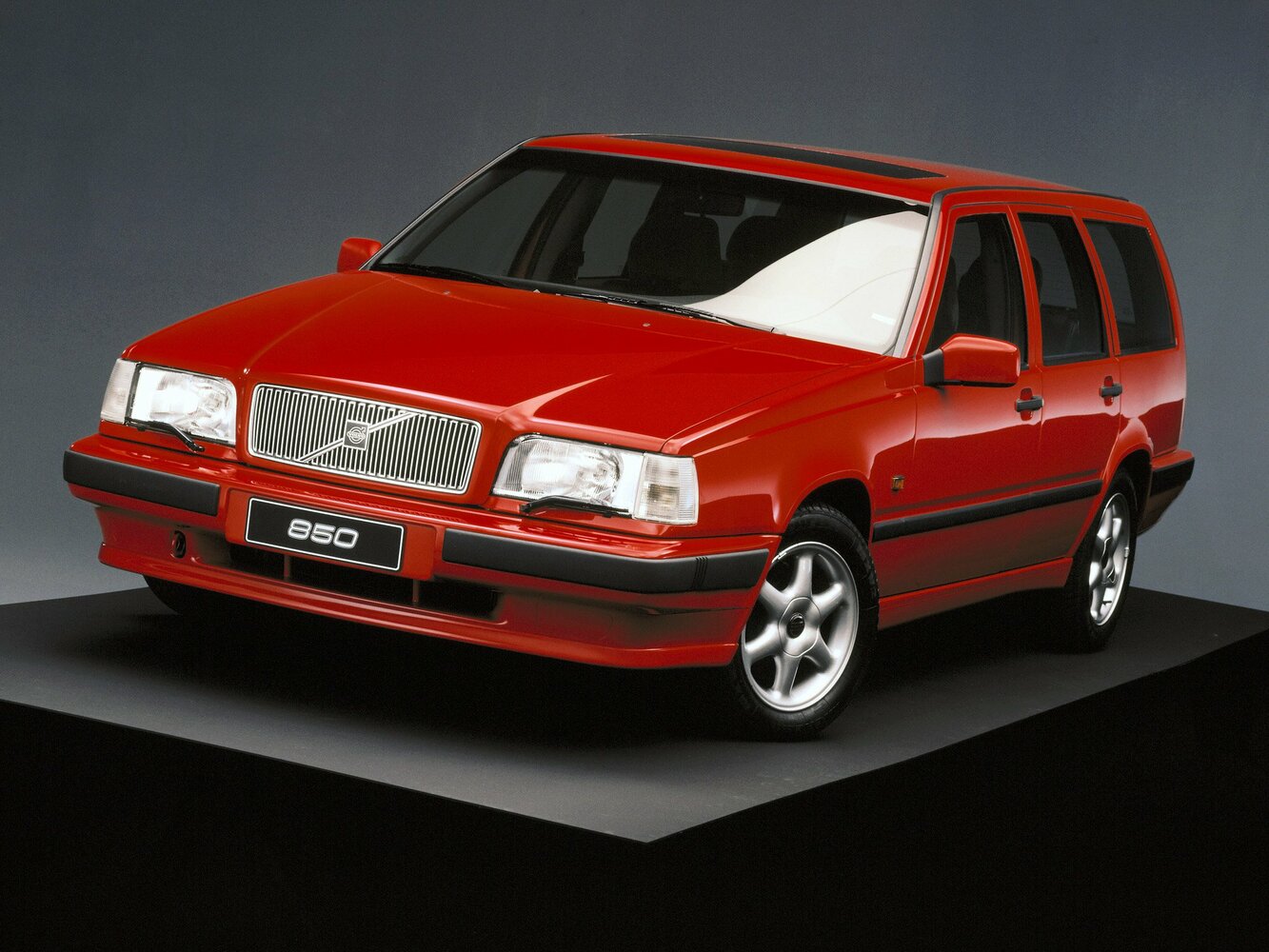 Volvo 850 I (1991-1997) - Универсал 5 дв.