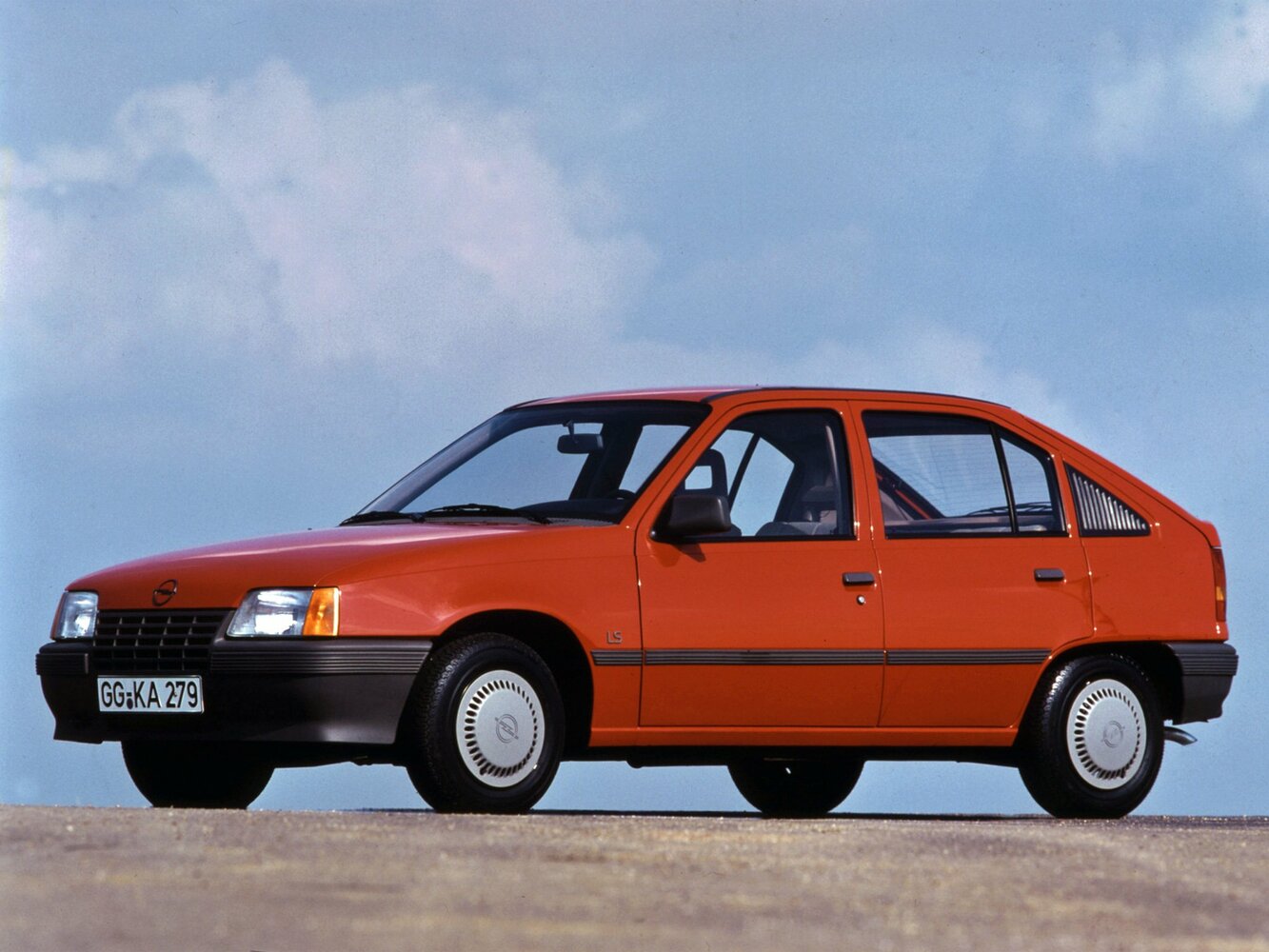 Opel Kadett E (1984-1993) - Хэтчбек 5 дв.