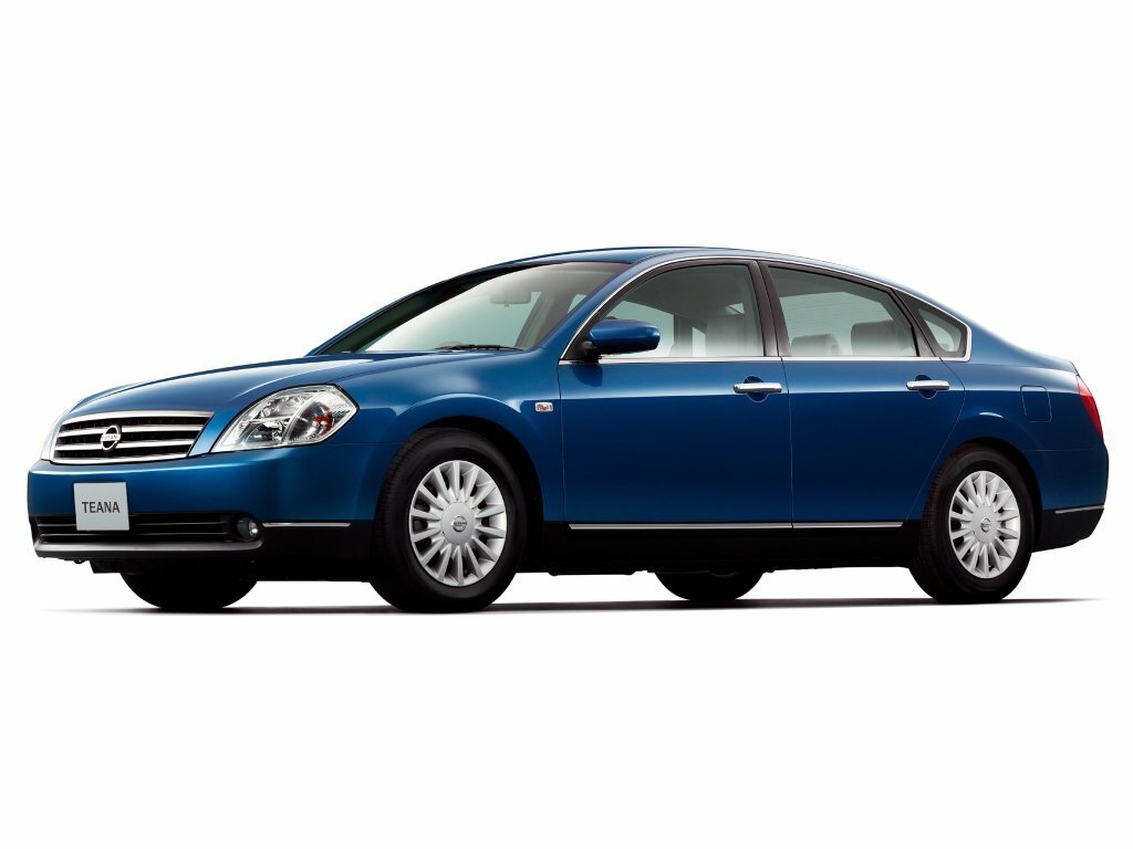 Nissan Teana I (2003-2008) - Седан