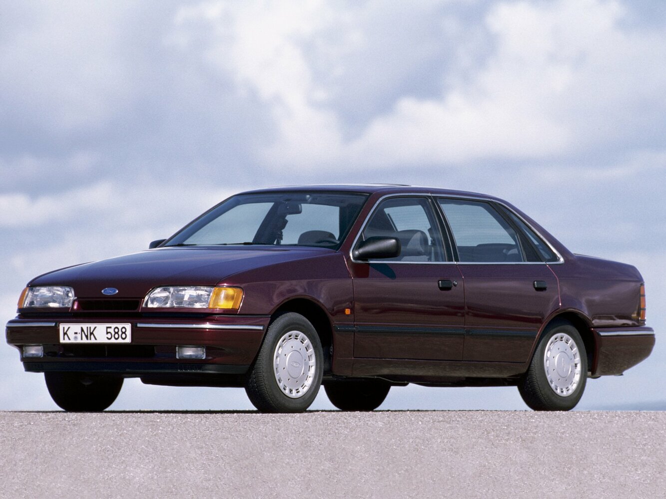 Ford Scorpio I (1985-1994) - Седан