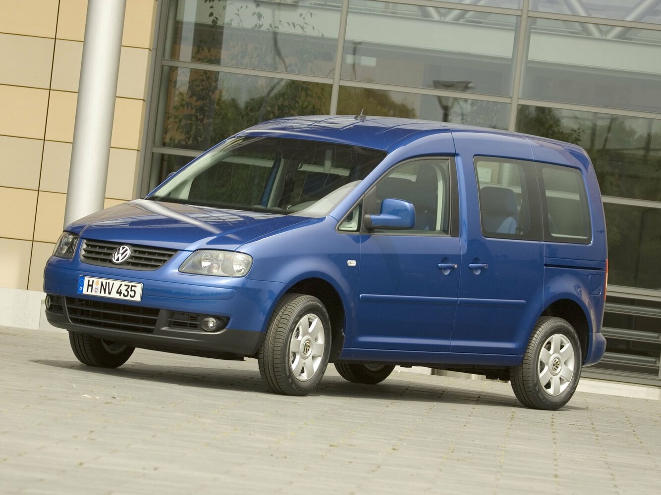 Volkswagen Caddy III (2004-2015) - Компактвэн Life