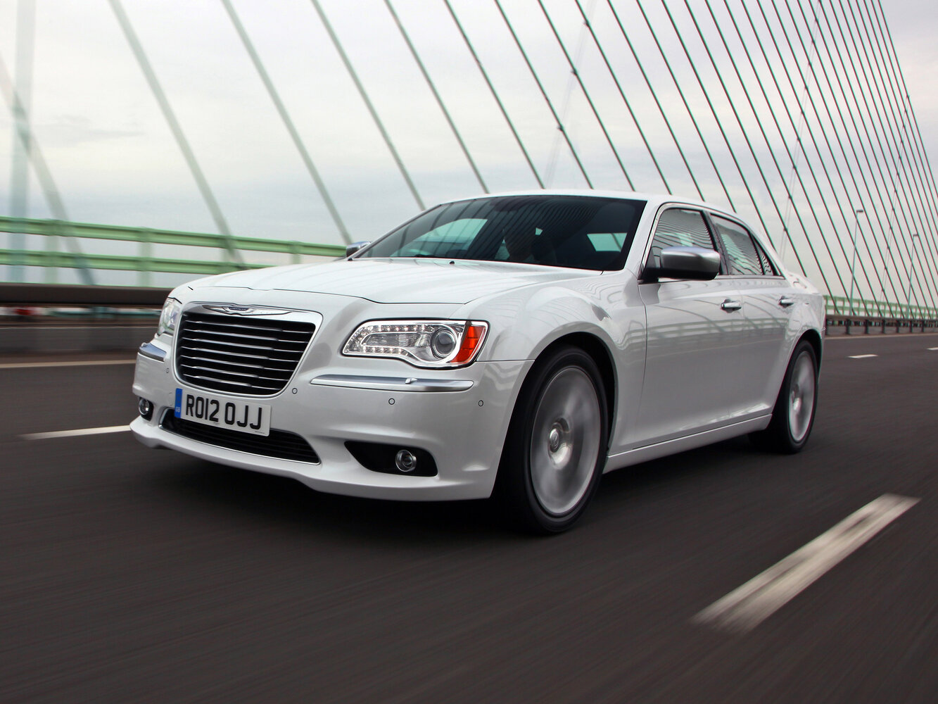 Chrysler 300C II (2011-2023) - Седан