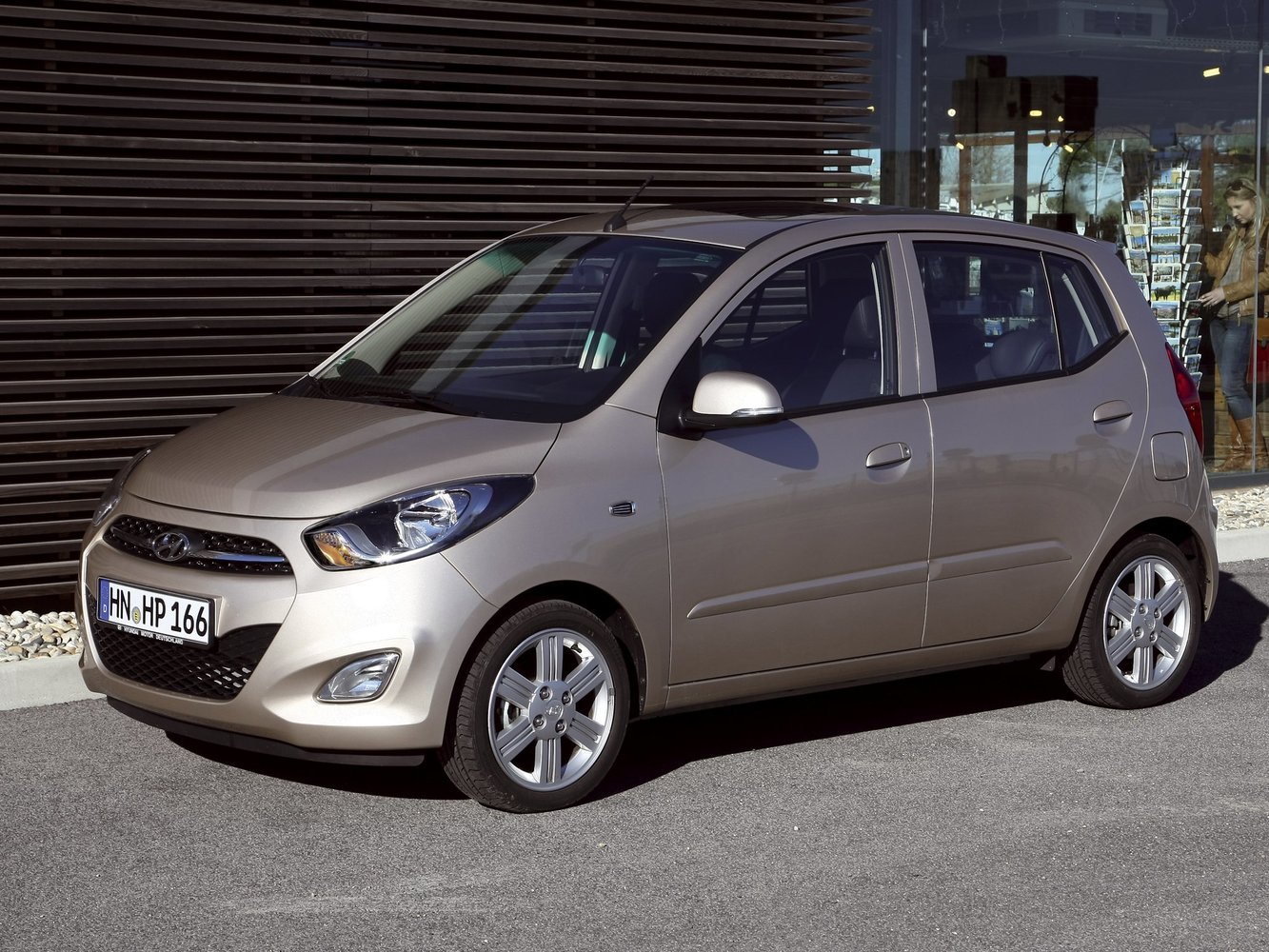 Hyundai i10 I (2007-2013) - Хэтчбек 5 дв.