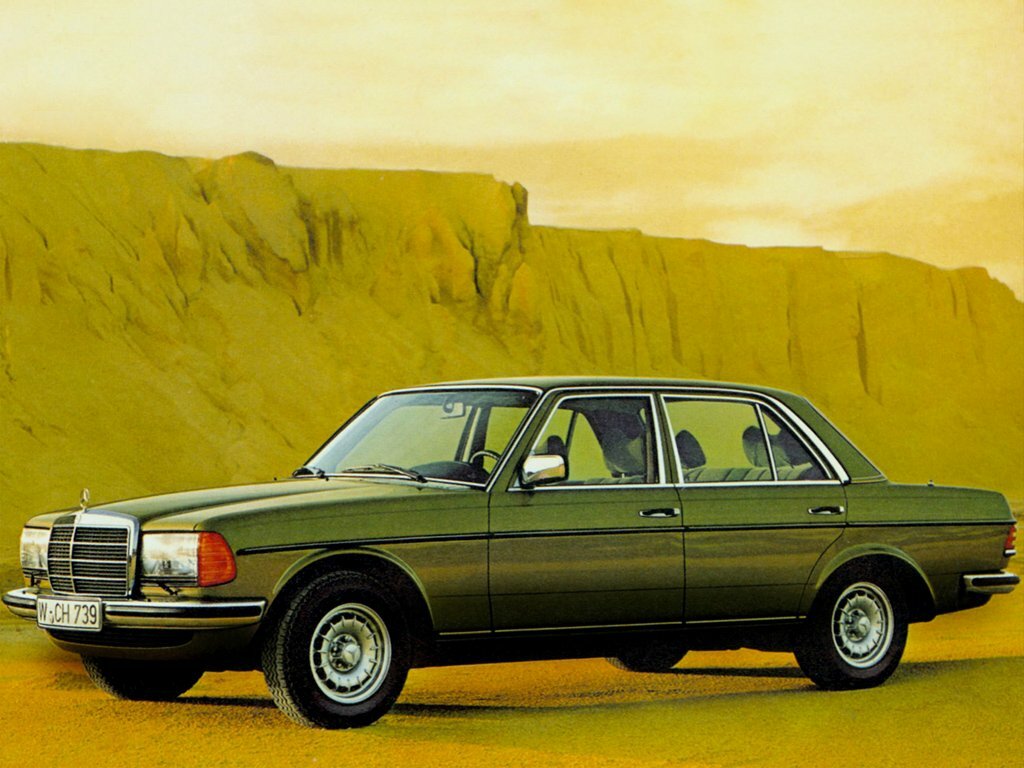 Mercedes-Benz W123 I (1975-1985) - Седан