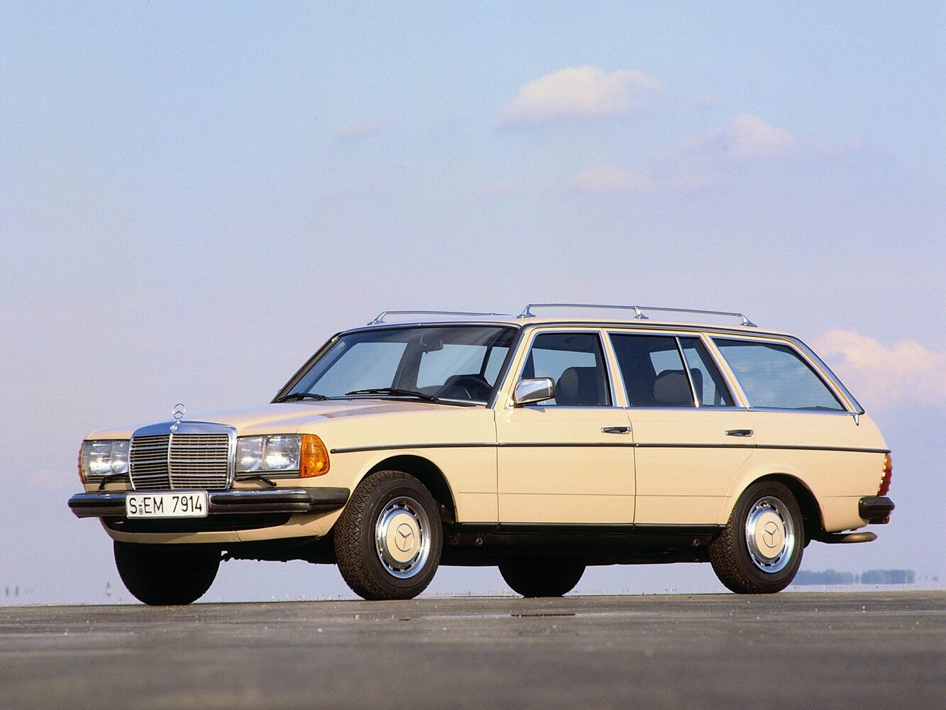 Mercedes-Benz W123 I (1975-1985) - Универсал 5 дв.