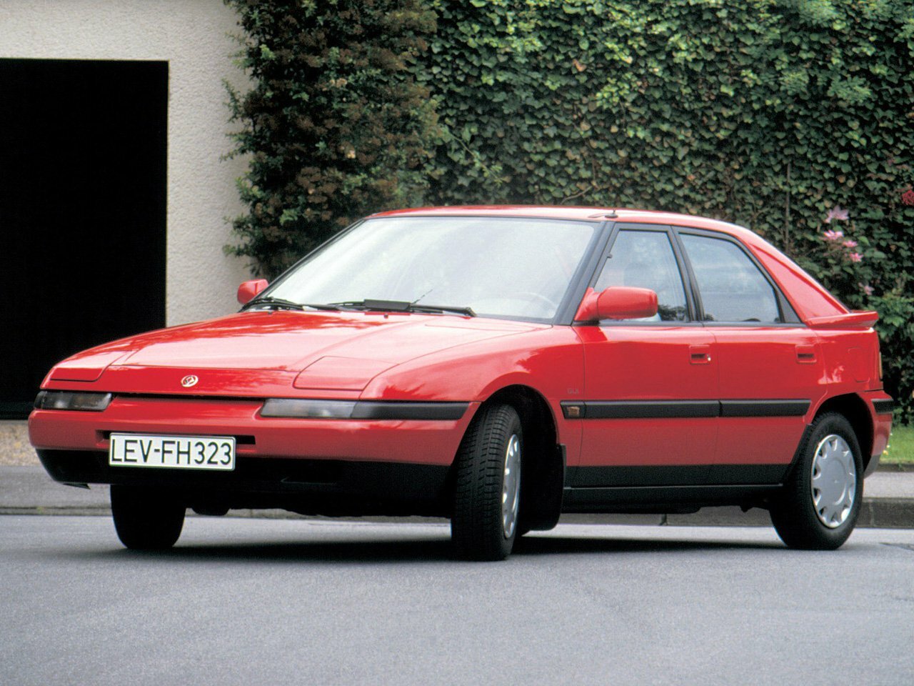 Mazda 323 IV (1989-1995) - Хэтчбек 5 дв.