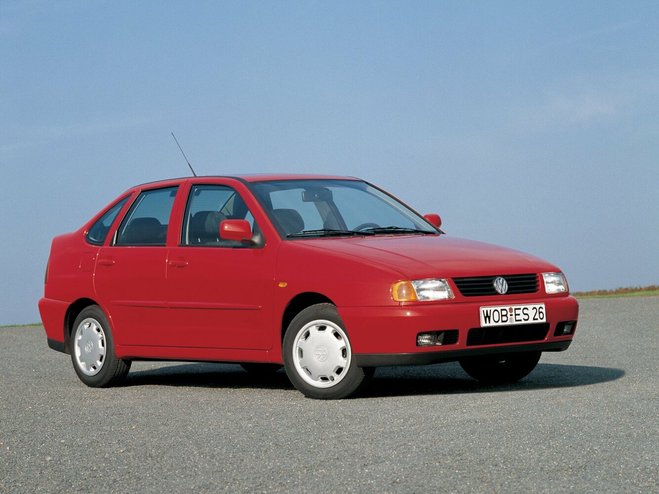 Volkswagen Polo III (1994-2002) - Седан
