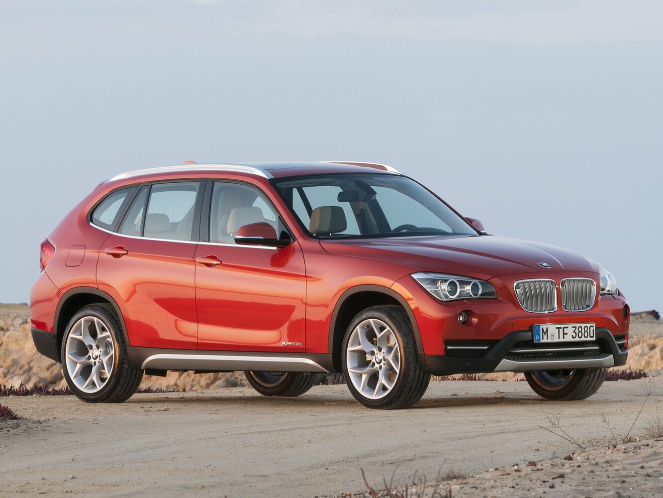 BMW X1 I (2009-2015) - Внедорожник 5 дв.