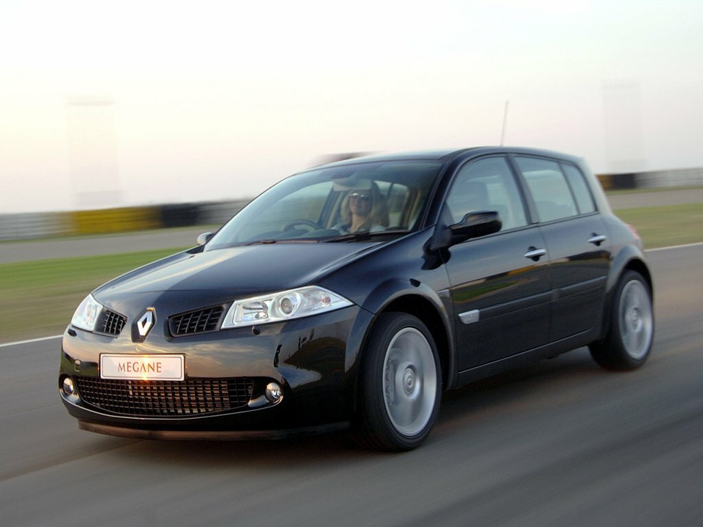 Renault Megane RS II (2004-2008) - Хэтчбек 5 дв.