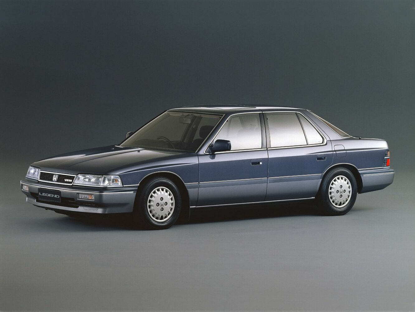 Honda Legend I (1985-1990) - Седан