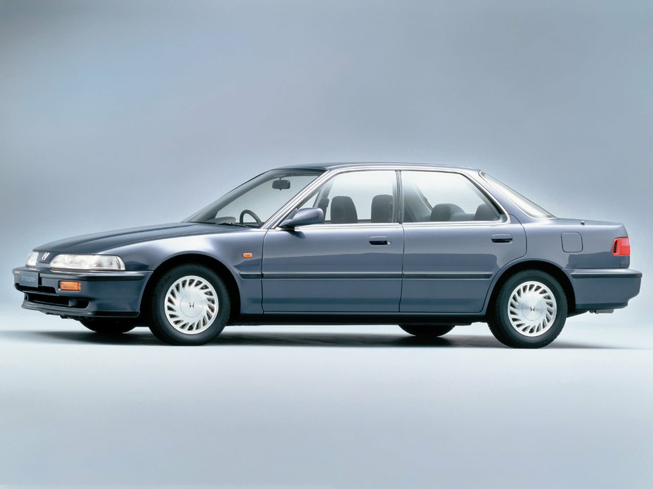 Honda Integra II (1989-1993) - Седан