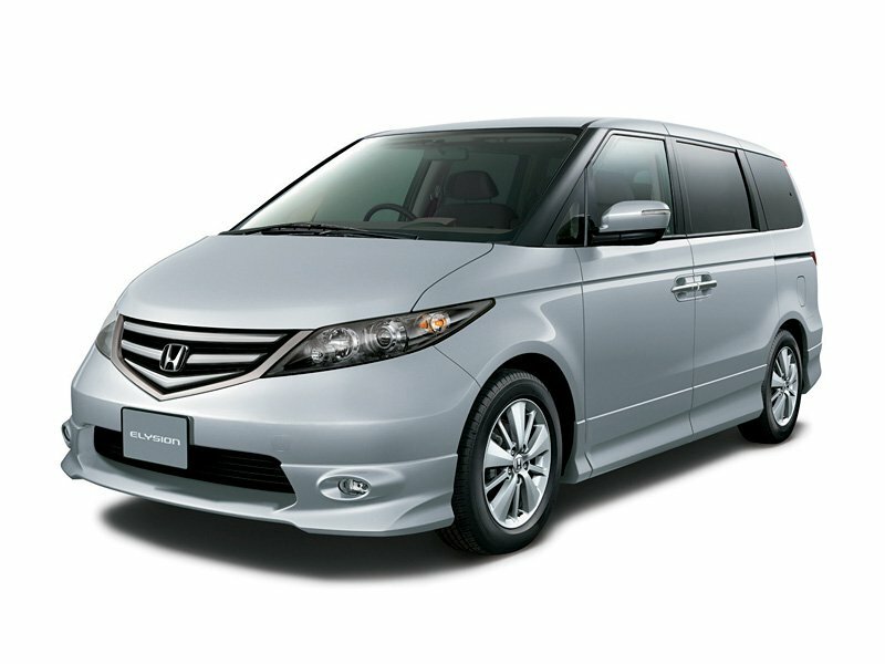 Honda Elysion I (2004-2013) - Минивэн
