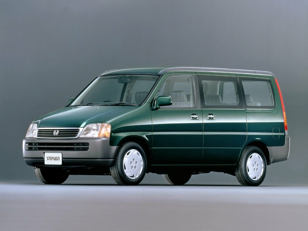 Honda Stepwgn I (1996-2001) - Минивэн
