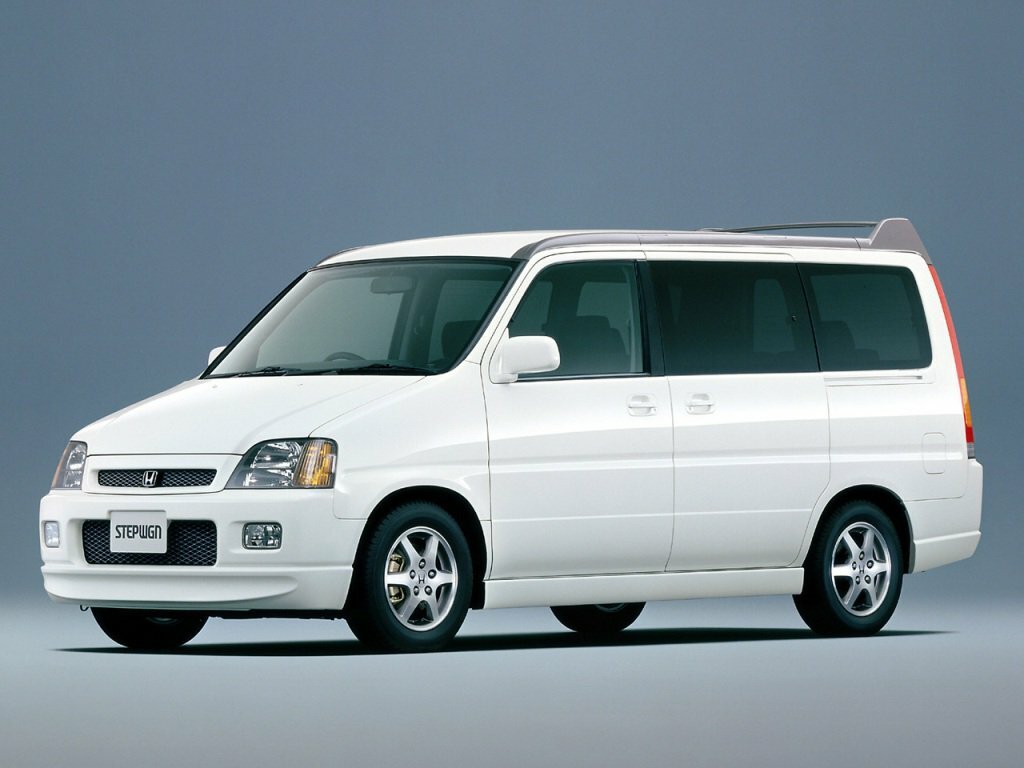Honda Stepwgn I (1996-2001) - Минивэн