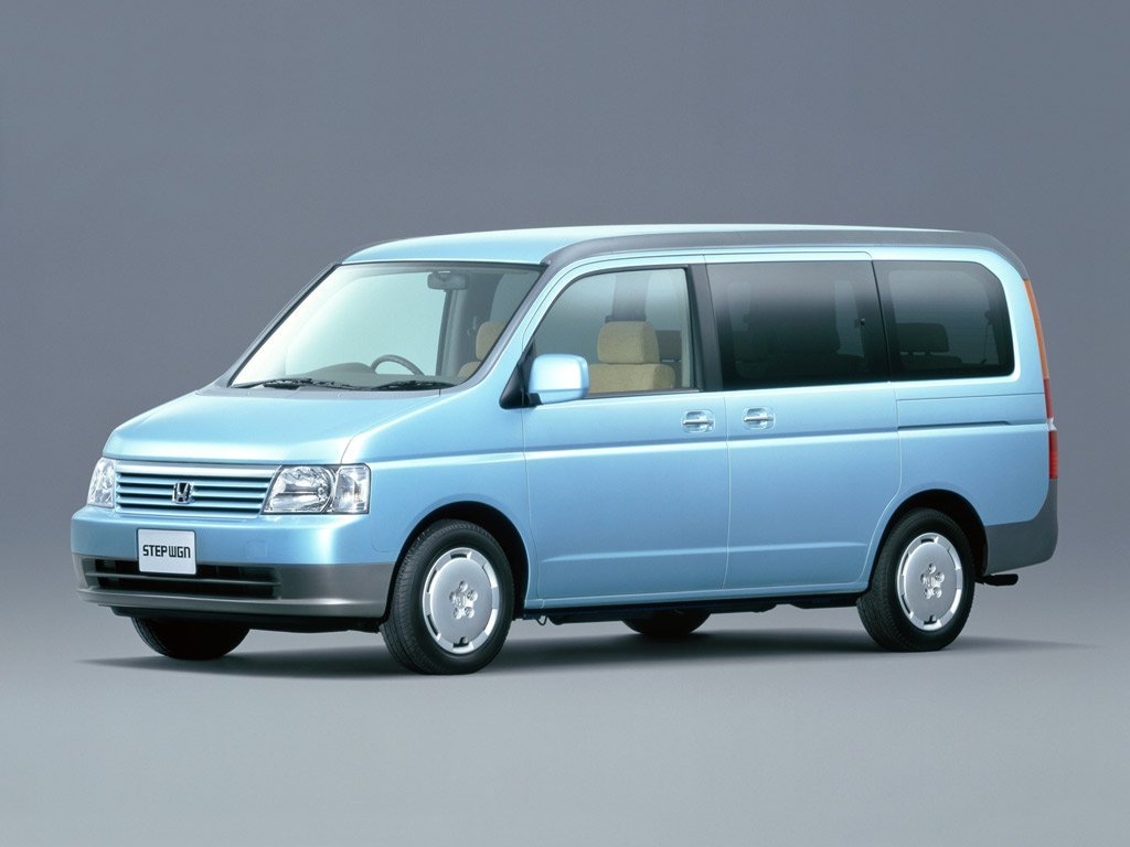 Honda Stepwgn II (2001-2005) - Минивэн