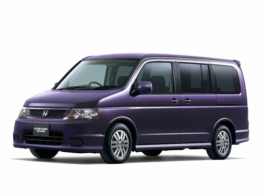 Honda Stepwgn II (2001-2005) - Минивэн