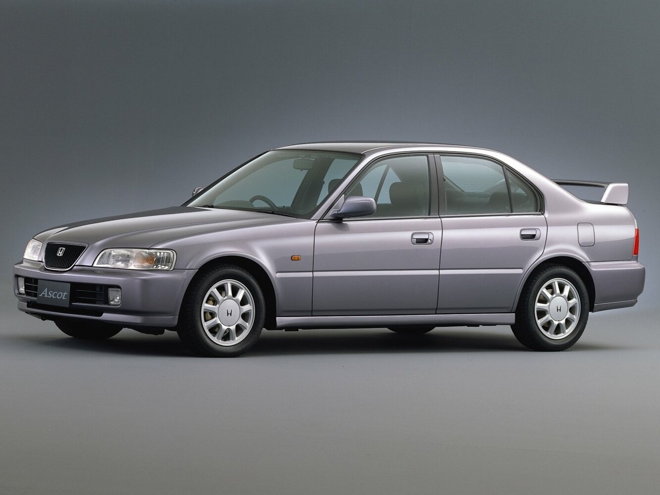 Honda Ascot II (1993-1997) - Седан