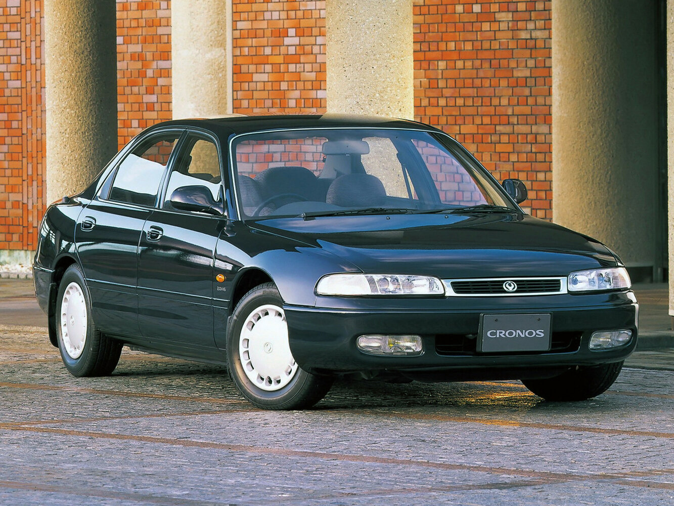 Mazda Cronos I (1991-1995) - Седан