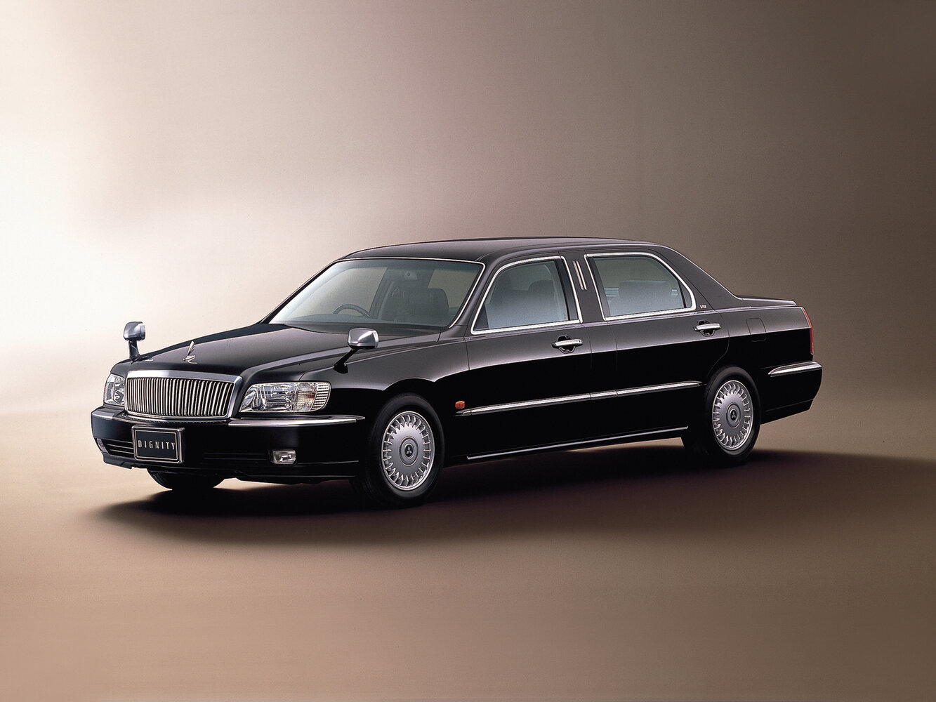 Mitsubishi Dignity I (1999-2001) - Седан