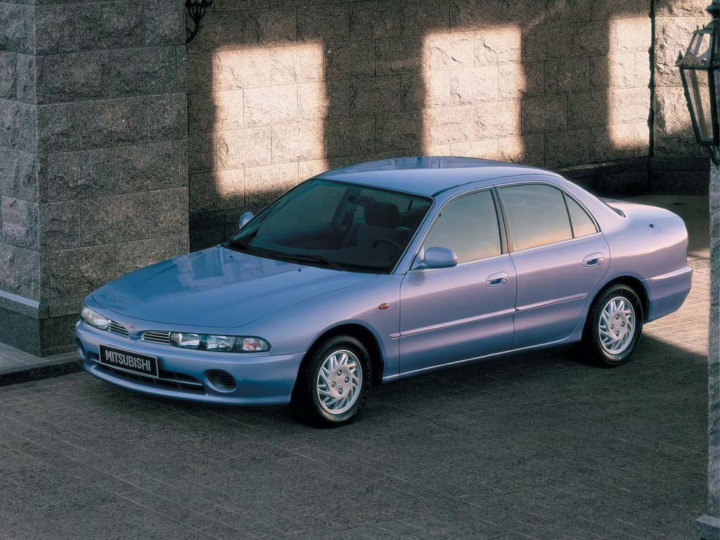 Mitsubishi Galant VII (1992-1997) - Седан