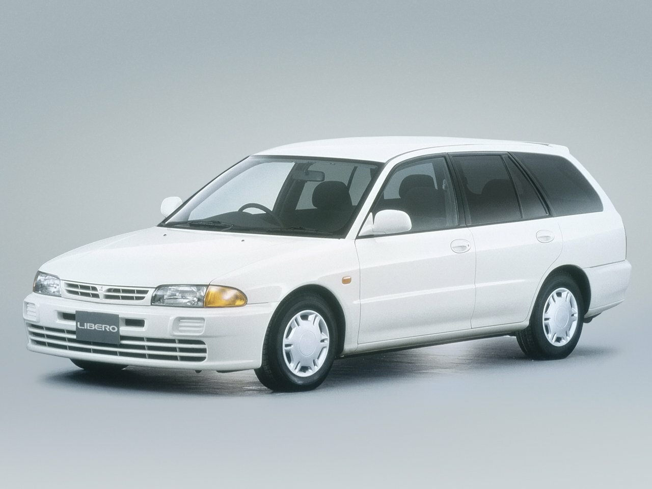 Mitsubishi Libero I (1992-2003) - Универсал 5 дв.