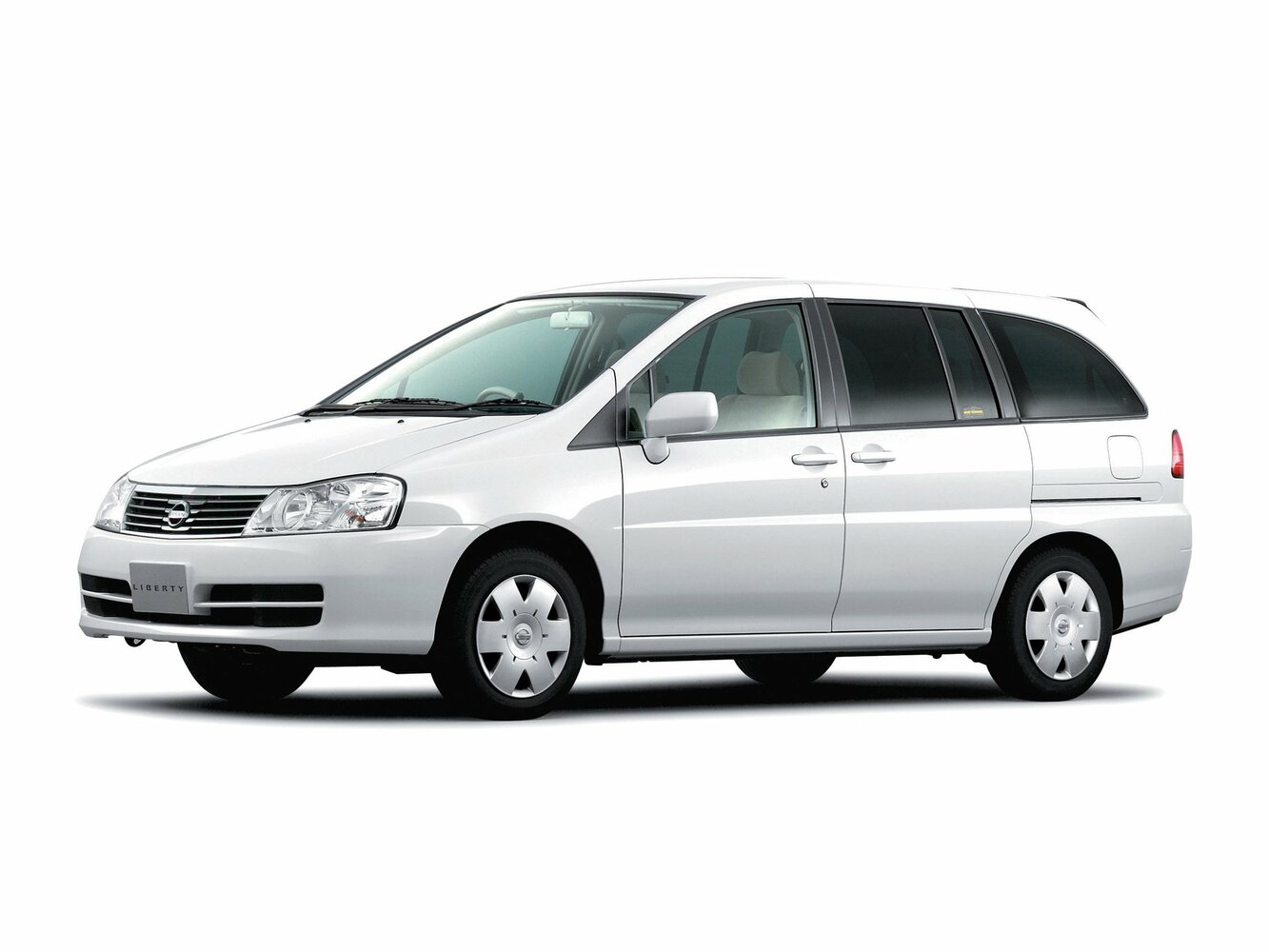Nissan Liberty I (1998-2004) - Компактвэн