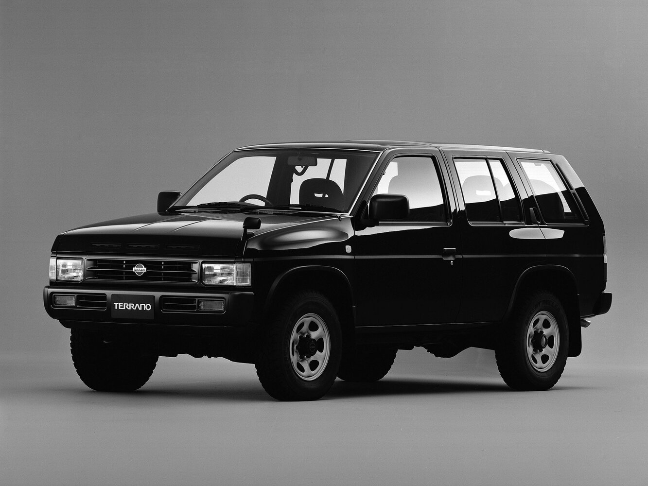 Nissan Terrano I (1985-1995) - Внедорожник 5 дв.