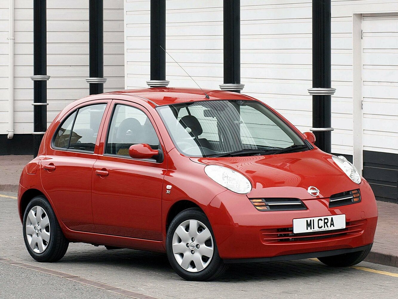 Nissan March III (2002-2010) - Хэтчбек 5 дв.