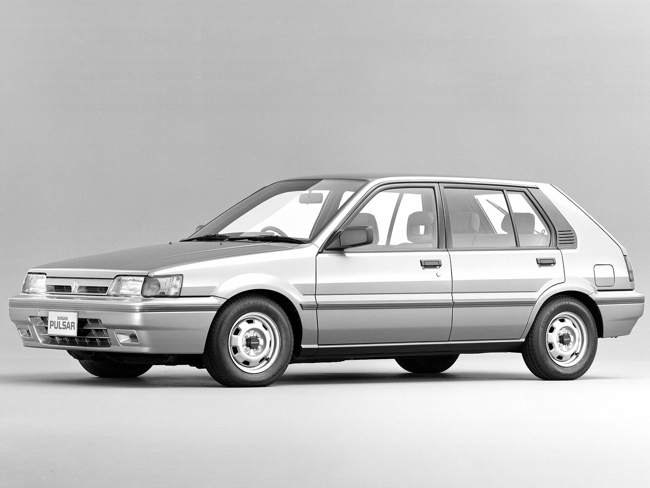Nissan Pulsar IV (1990-1995) - Хэтчбек 5 дв.