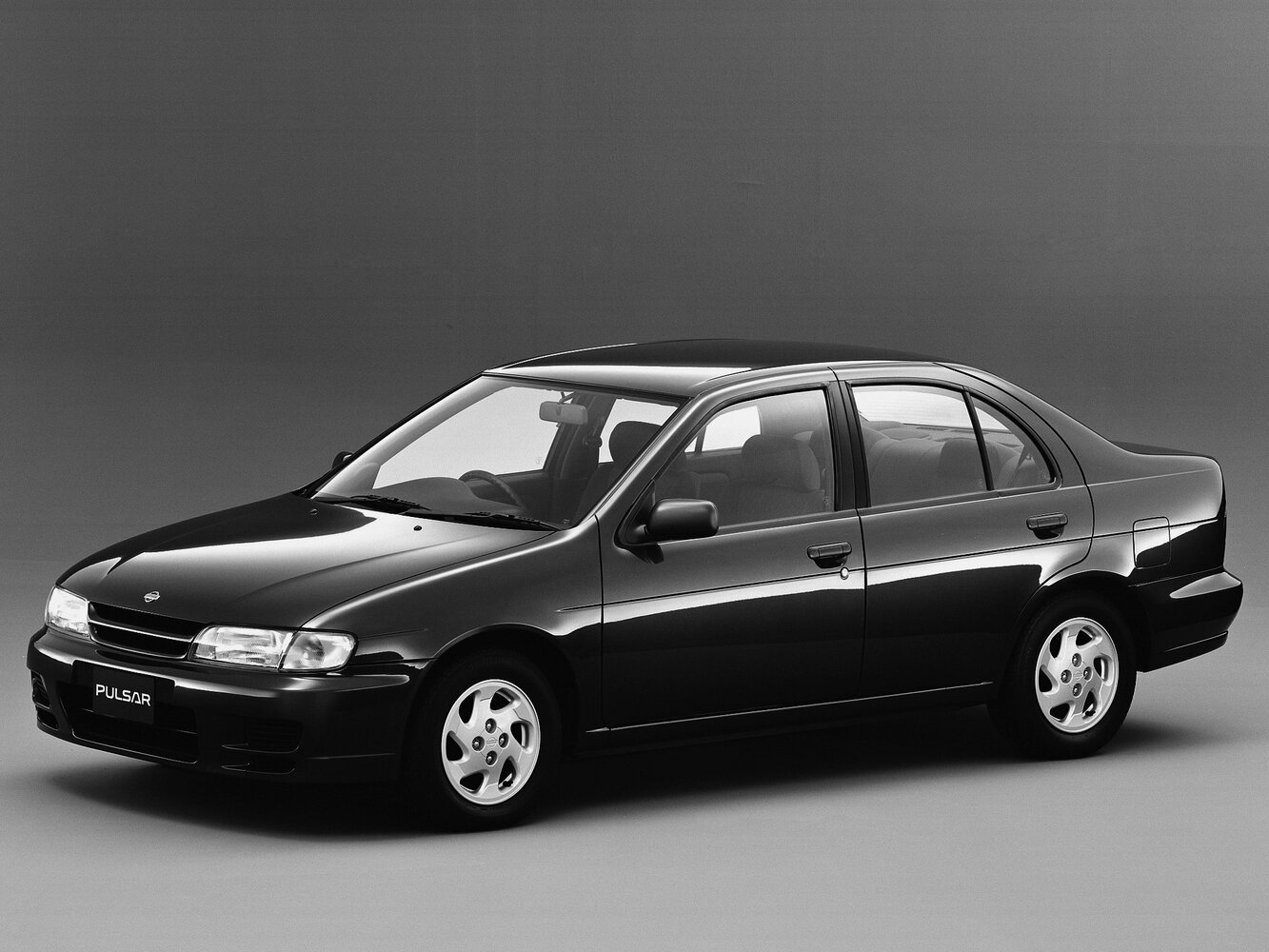 Nissan Pulsar V (1995-2000) - Седан