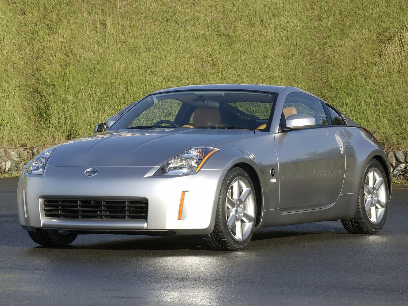 Nissan Fairlady Z V (2002-2008) - Купе
