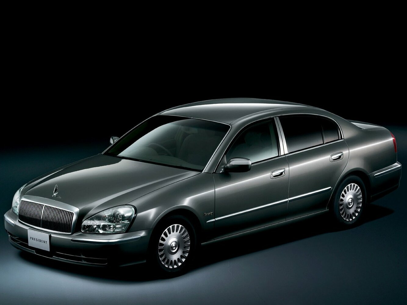 Nissan President III (2003-2010) - Седан