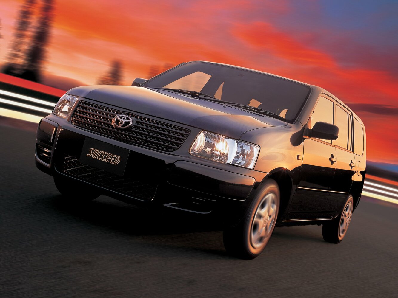Toyota Succeed I (2002-2020) - Универсал 5 дв.