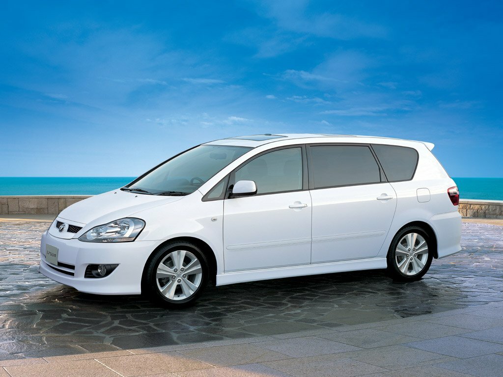 Toyota Ipsum II (2001-2009) - Компактвэн