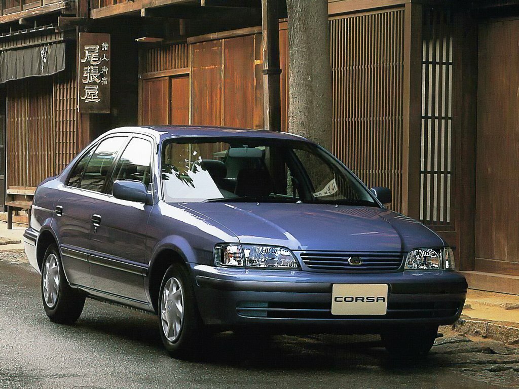 Toyota Corsa V (1994-1999) - Седан
