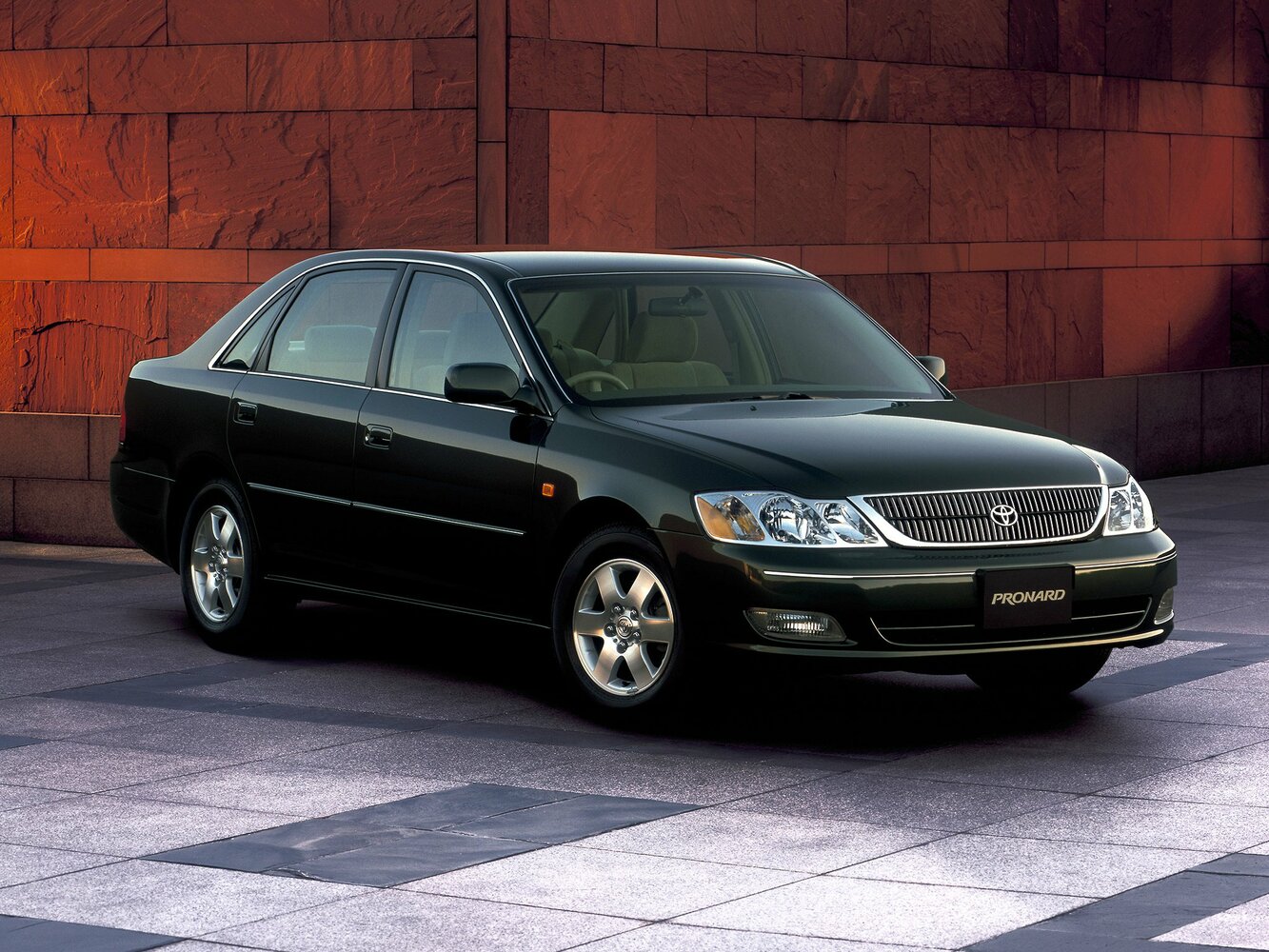 Toyota Pronard I (2000-2004) - Седан