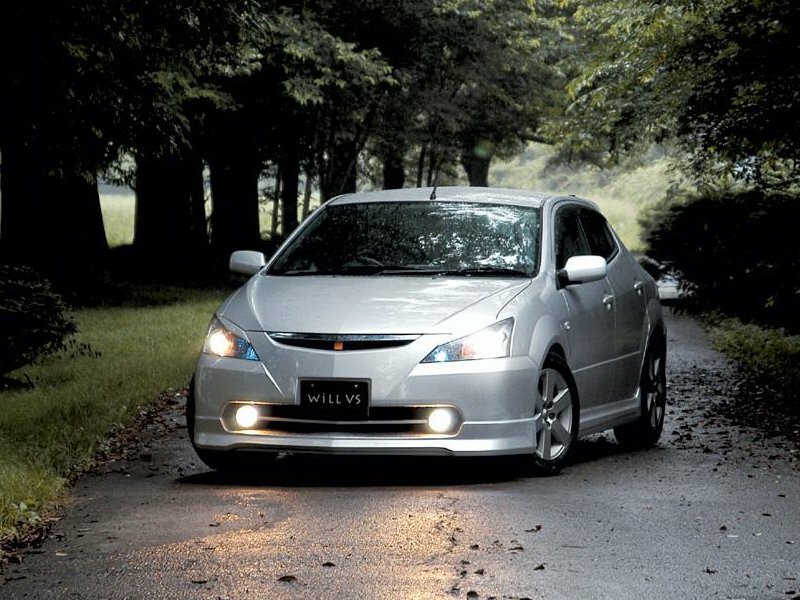 Toyota WiLL II (2001-2004) - Хэтчбек 5 дв.