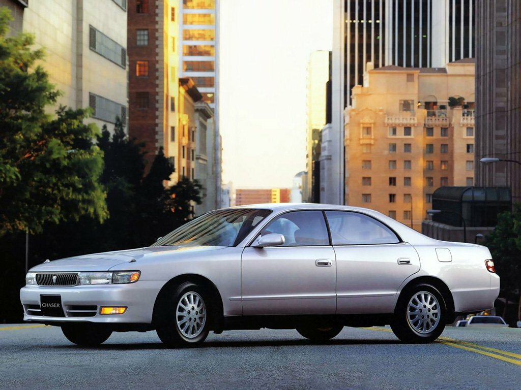Toyota Chaser V (1992-1996) - Седан
