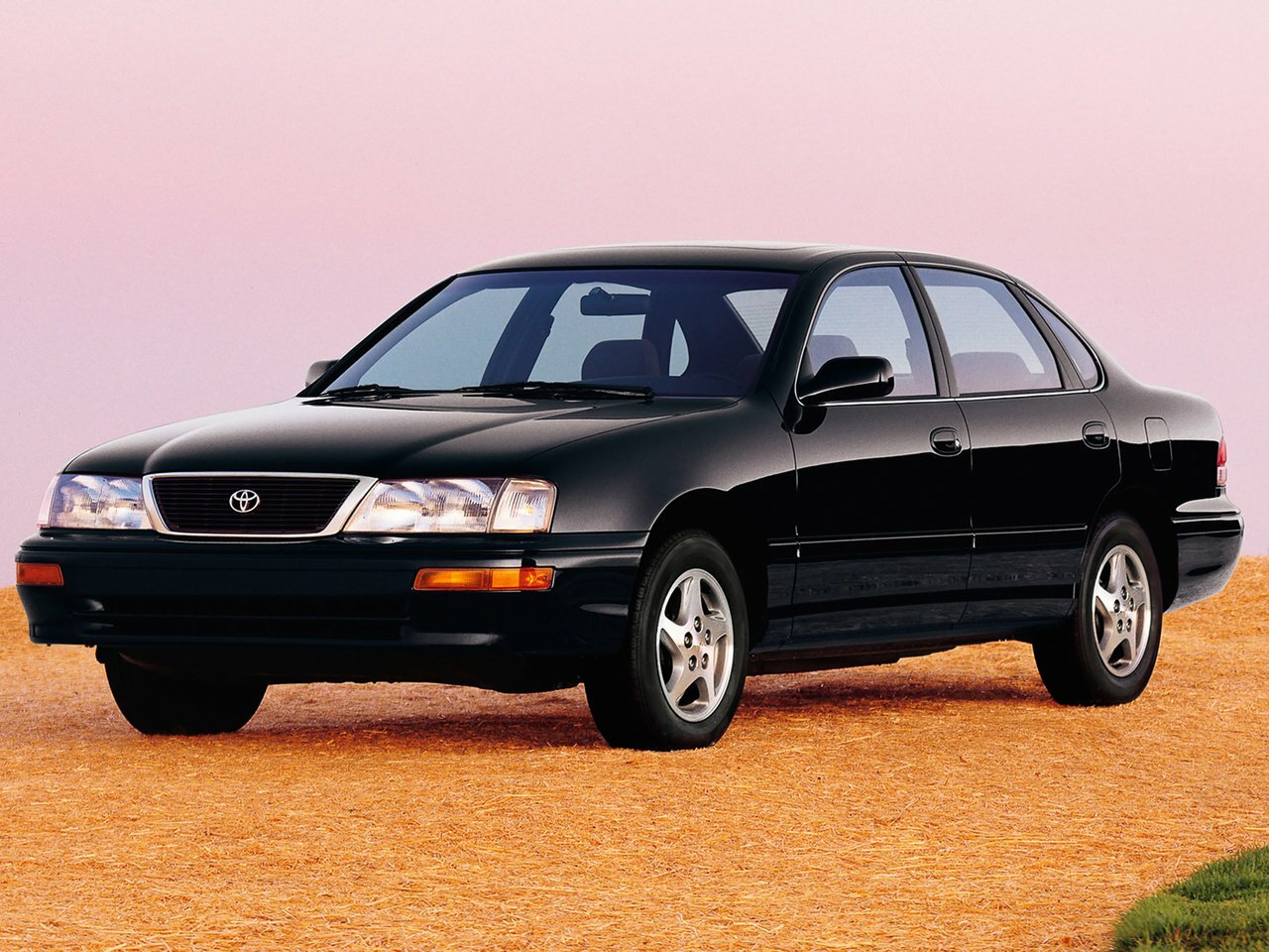 Toyota Avalon I (1994-2000) - Седан