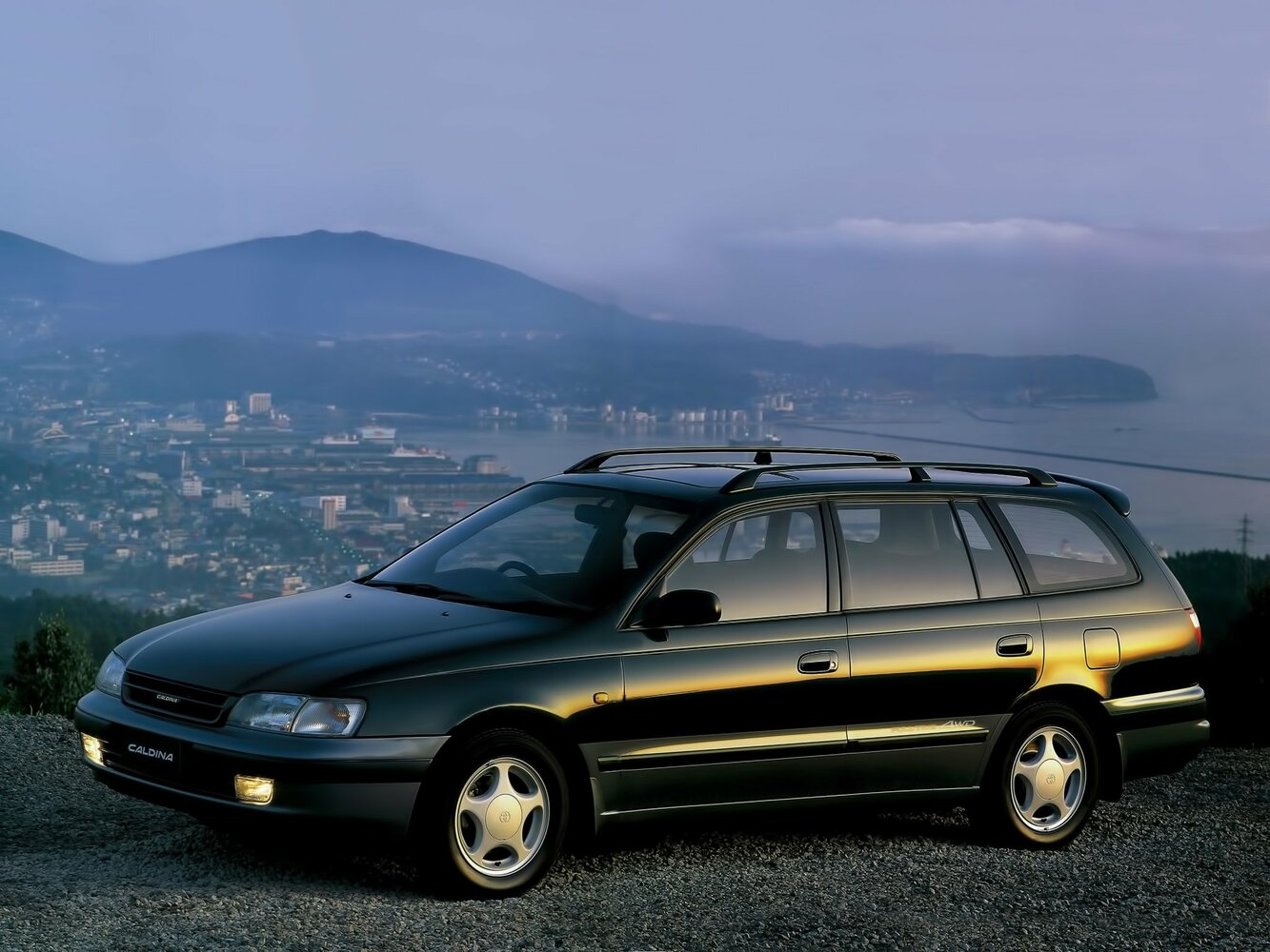 Toyota Caldina I (1992-2002) - Универсал 5 дв.