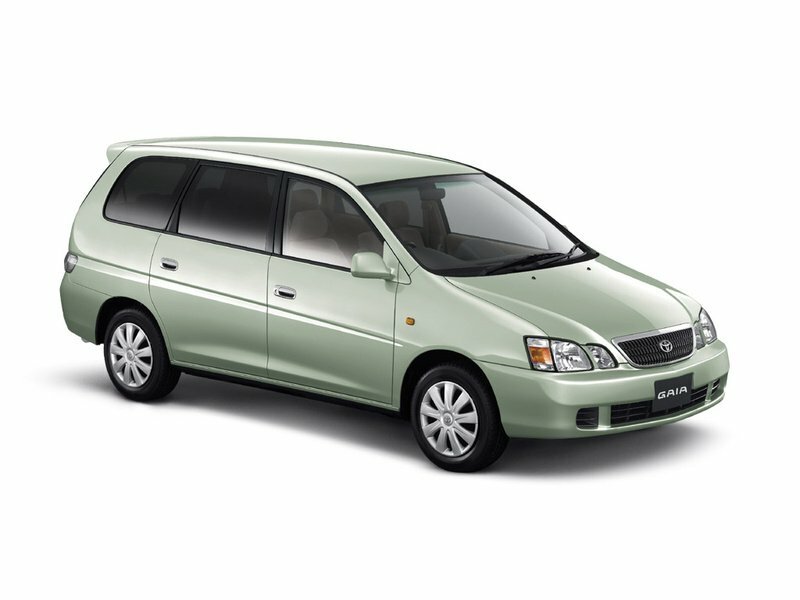 Toyota Gaia I (1998-2004) - Компактвэн