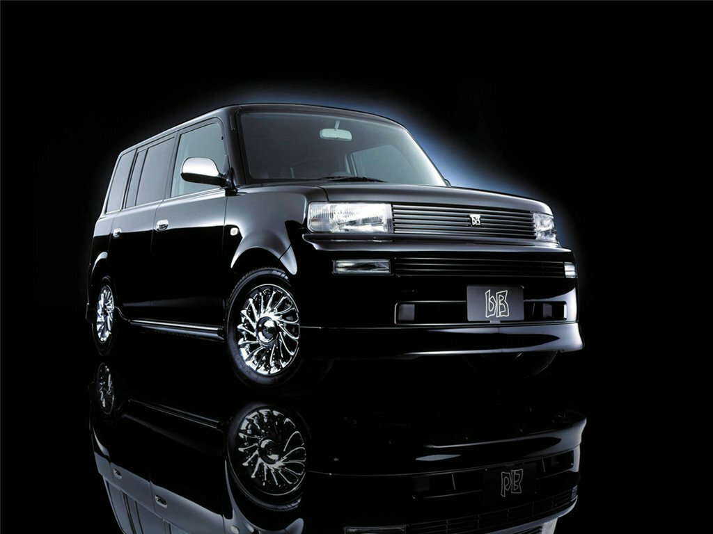 Toyota bB I (2000-2005) - Компактвэн